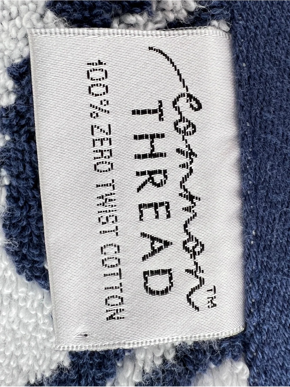 Common Thread Bath Towels Navy Blue White Floral Soft Zero Twist Cotton 2 Pc NEW